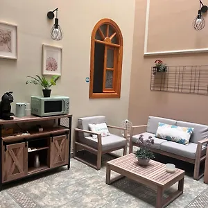 La Casa De Lola Alloggio in famiglia